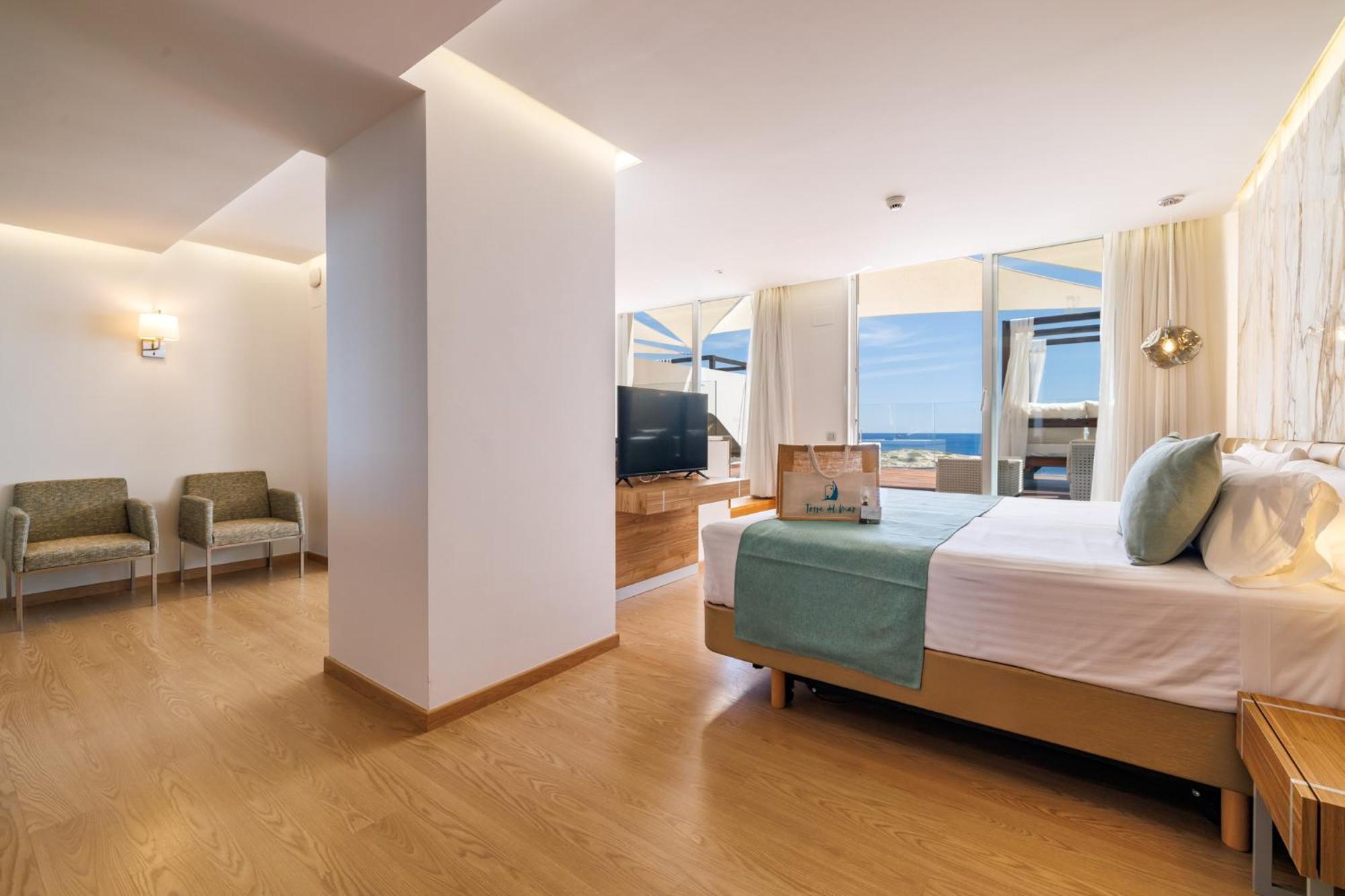 Hotel Torre Del Mar - Ibiza Playa d'en Bossa Kültér fotó