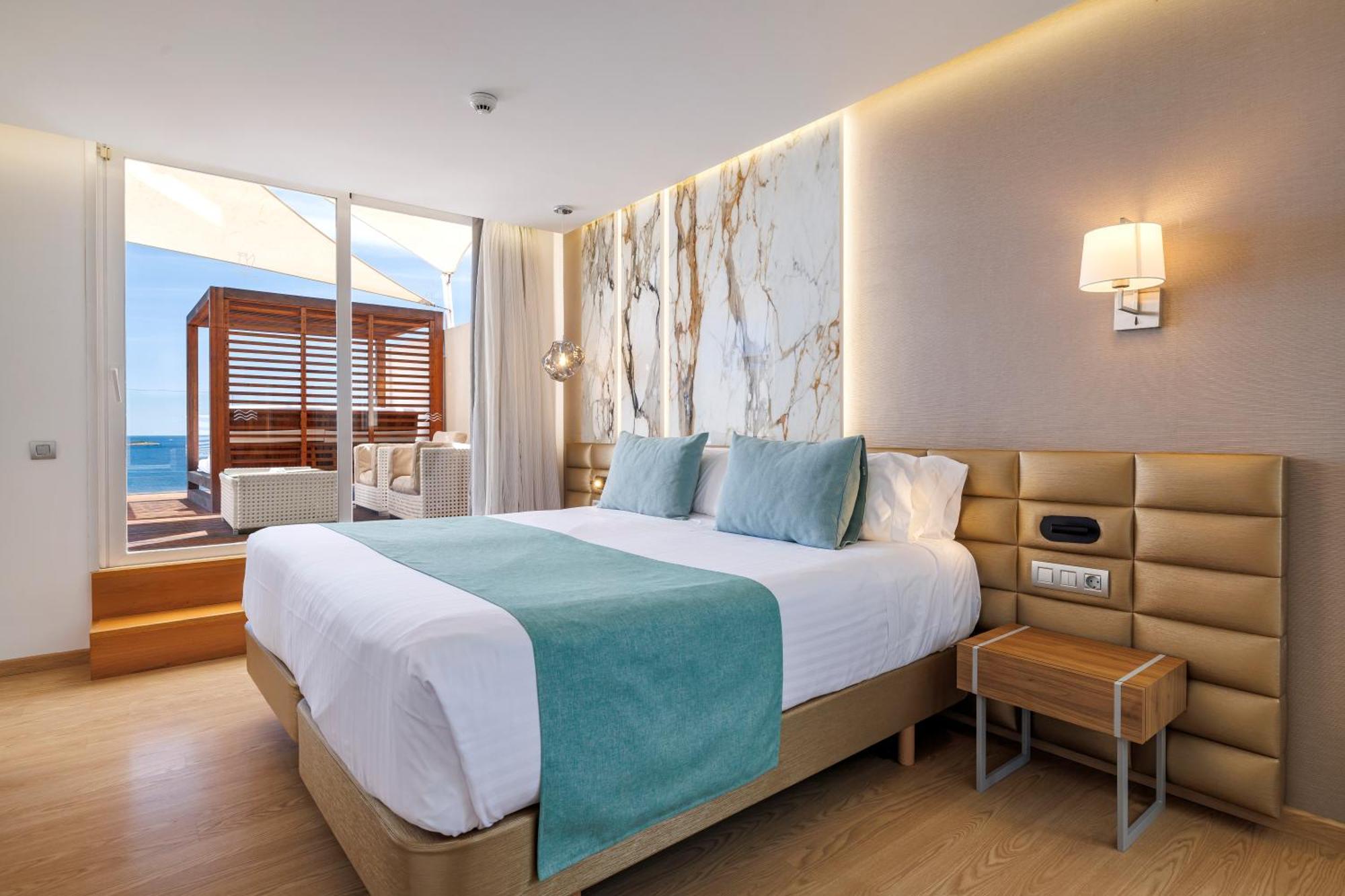 Hotel Torre Del Mar - Ibiza Playa d'en Bossa Kültér fotó